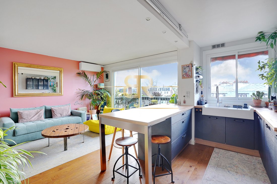 Curated visual reference: Unobstructed View Apartments For Sale By Owner Reference: Top Floor Unobstructed View Sacré Coeur In Paris France For