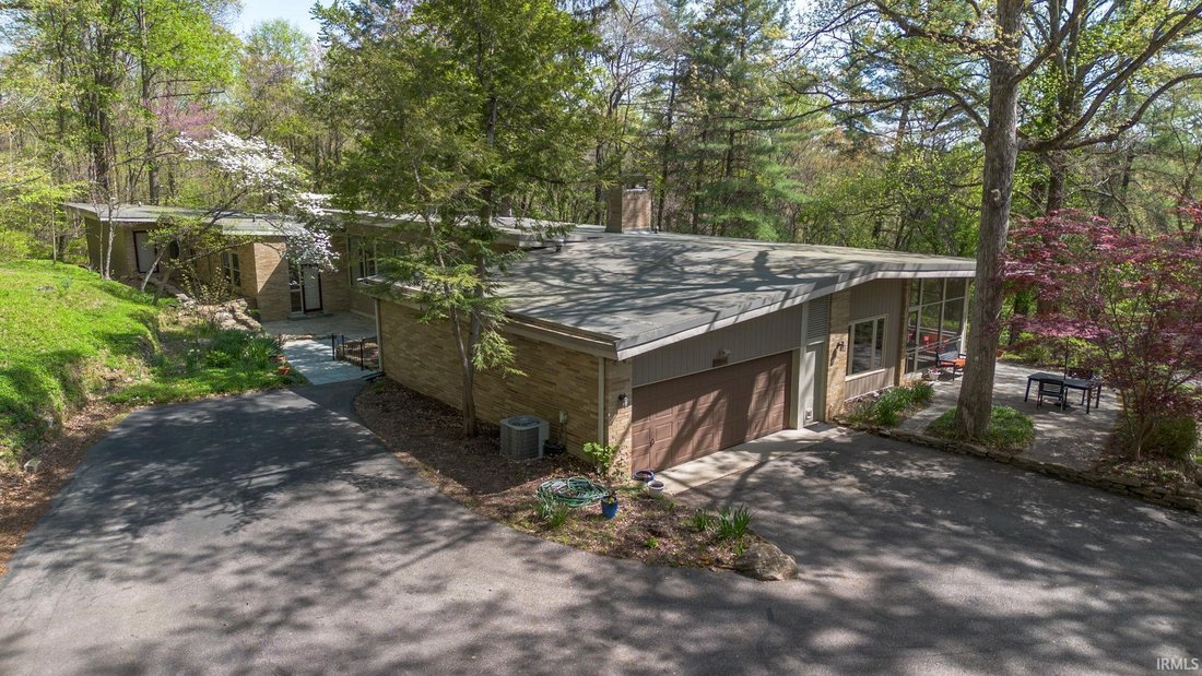 House in Columbus, Indiana, United States 3 - 15876455