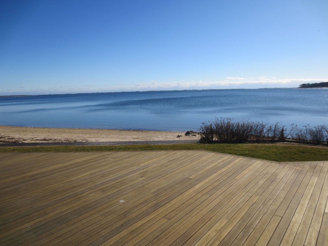 Hampton Bays, New York, United States 1 - 15877794