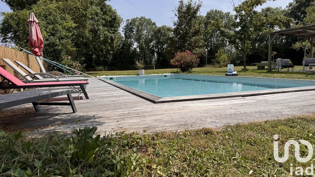 House in Anais, Nouvelle-Aquitaine, France 1 - 15790315