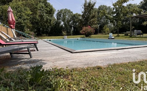 House in Anais, Nouvelle-Aquitaine, France 1