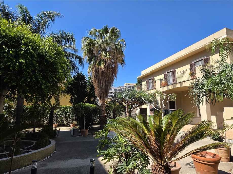 House in Contesse-Pistunina-San Filippo, Messina, Sicily 1 - 15879762