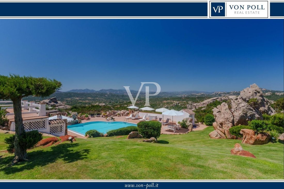 Villa in Area Arzachena Paese, Arzachena, Sardinia 1 - 15875952