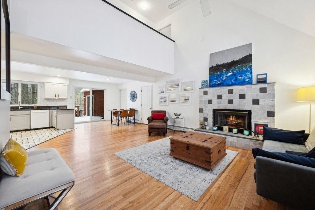 Hampton Bays, New York, United States 2 - 15877839