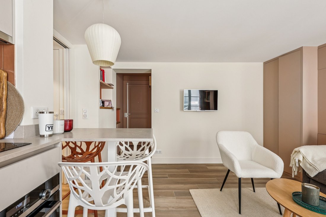 Apartment in Cambronne-Garibaldi, Paris 15e Arrondissement, Paris 5 - 15879688