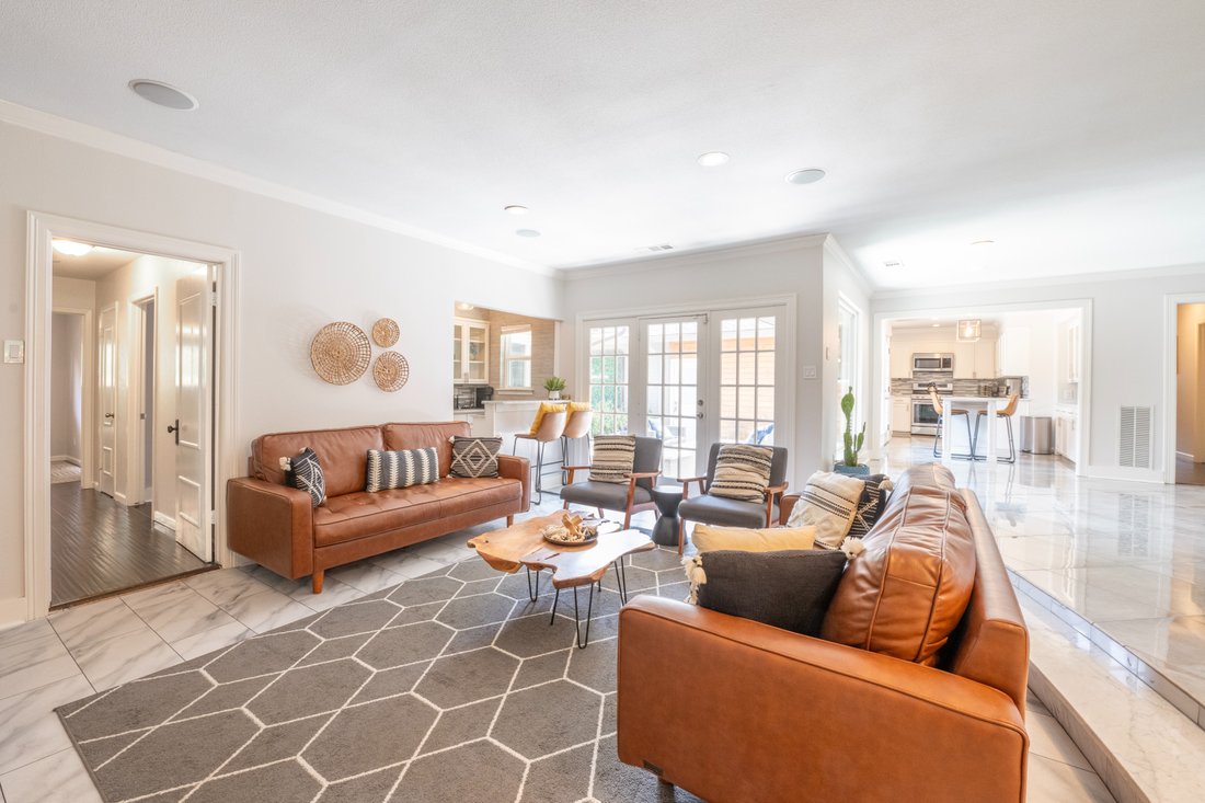 House in Dallas, Texas, United States 3 - 15876395