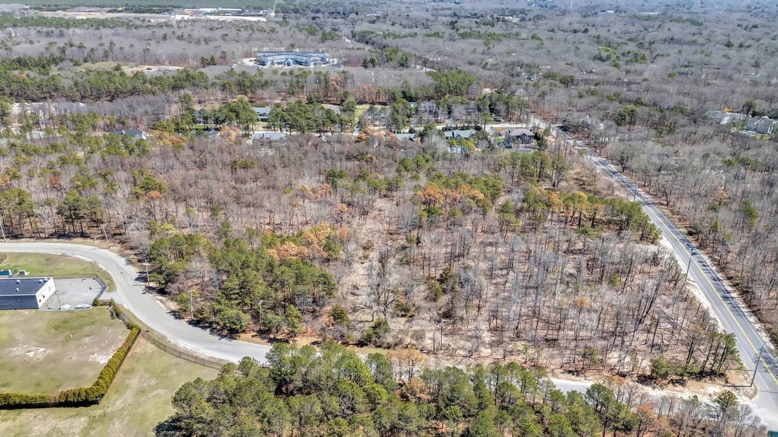 Land in Westhampton, New York, United States 5 - 15877522