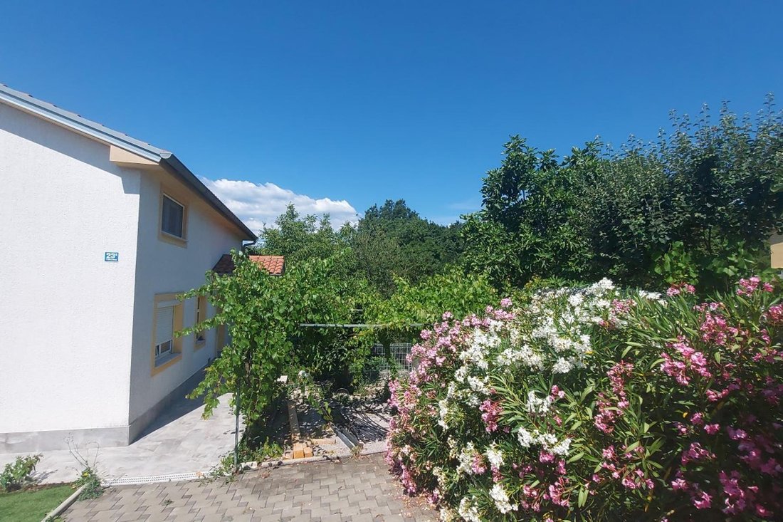 Villa in Mjesni odbor Srdoci, Grad Rijeka, Primorje-Gorski Kotar County 5 - 15068036
