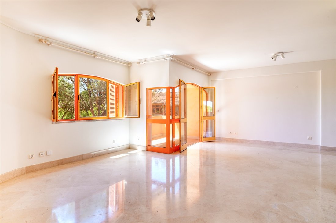 Apartment in Cascais e Estoril, Lisbon, Portugal 1 - 15875174