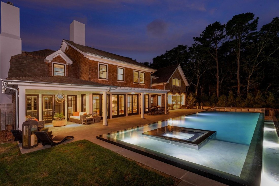 East Hampton, New York, United States 1 - 15878535