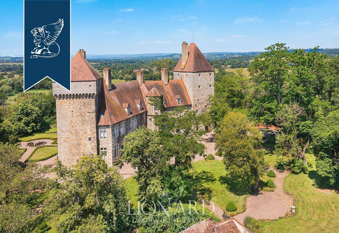 A Burgundian Crown: 1050 Years of Whispering Stones & Golden Vines
