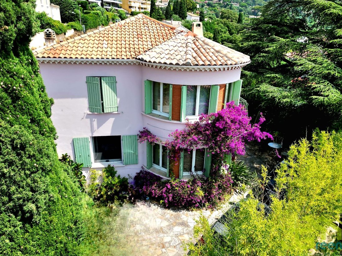 Villa in Centre, Bormes-les-Mimosas, France 1 - 15864699
