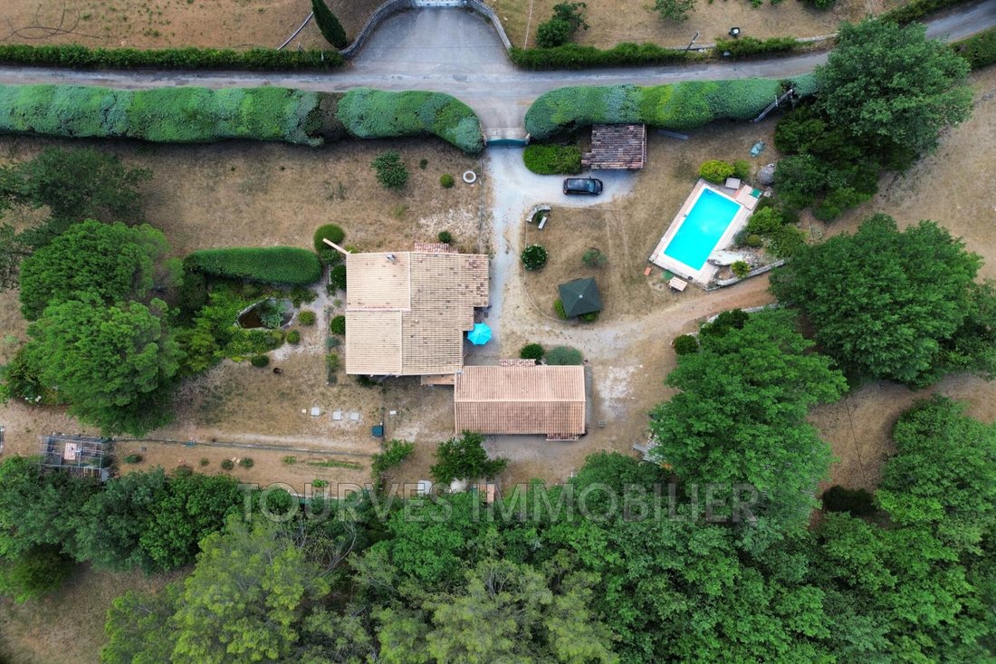 Villa in Tourves, Provence-Alpes-Côte d'Azur, France 2 - 15875779