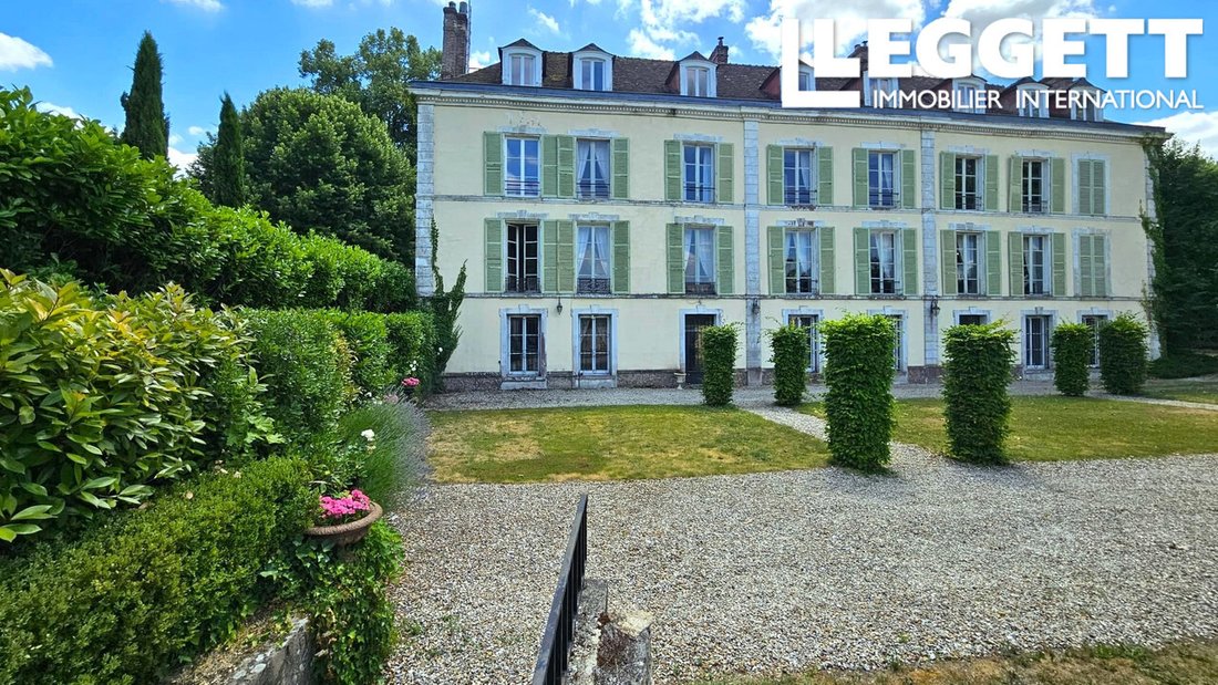 Whispers of the Seine: A 17th-Century Château Awaits Its Renaissance