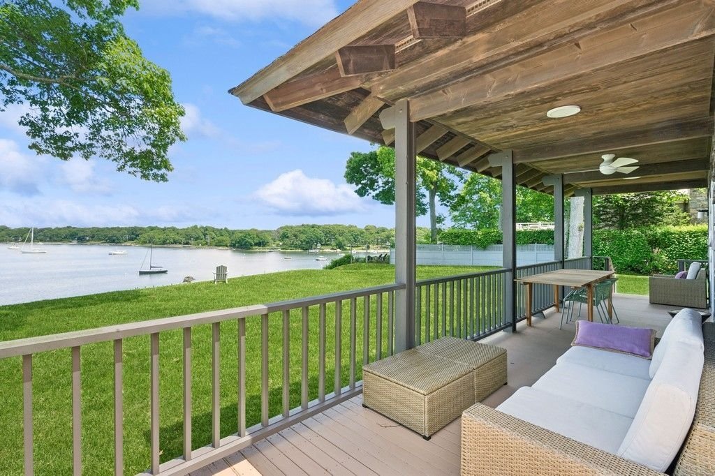 Shelter Island Heights, New York, United States 3 - 15878402