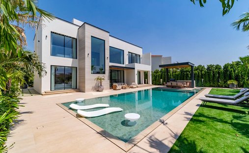 Villa in JLT / Jumeirah Lakes Towers, Dubai, United Arab Emirates 1