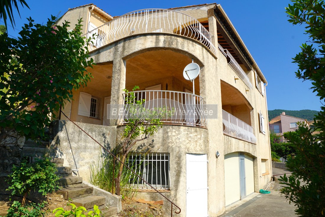 Villa in Sud, Cavalaire-sur-Mer, France 3 - 15877018
