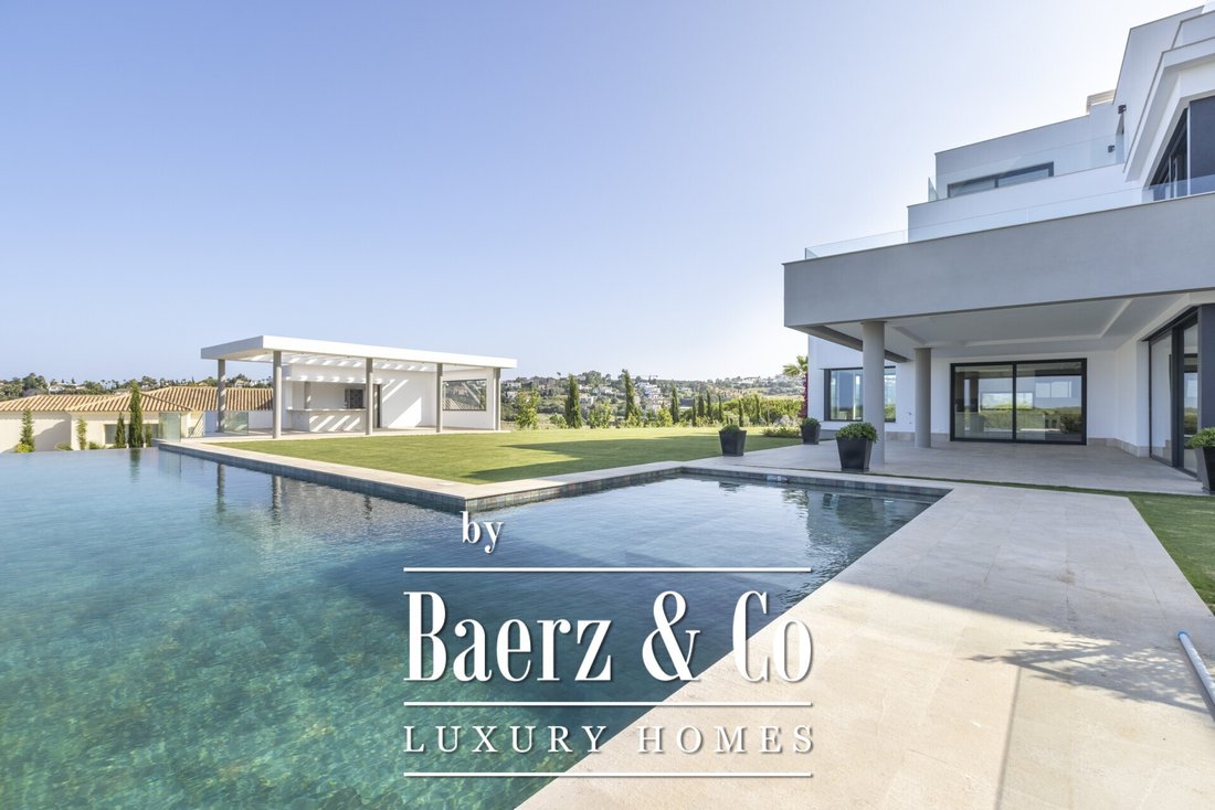 Villa in Sotogrande, San Roque, Andalusia 1 - 15878078