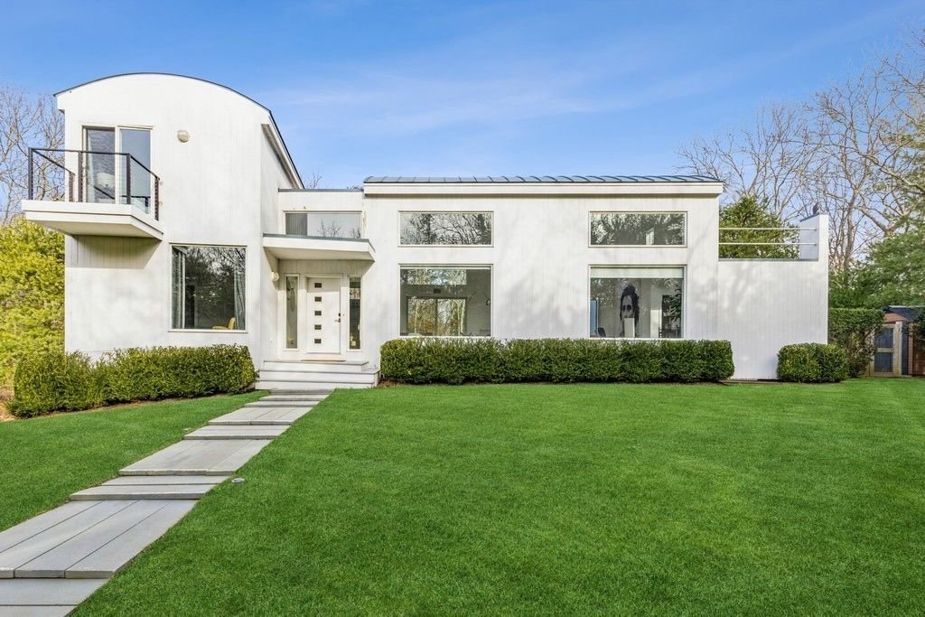 East Hampton, New York, United States 1 - 15879345