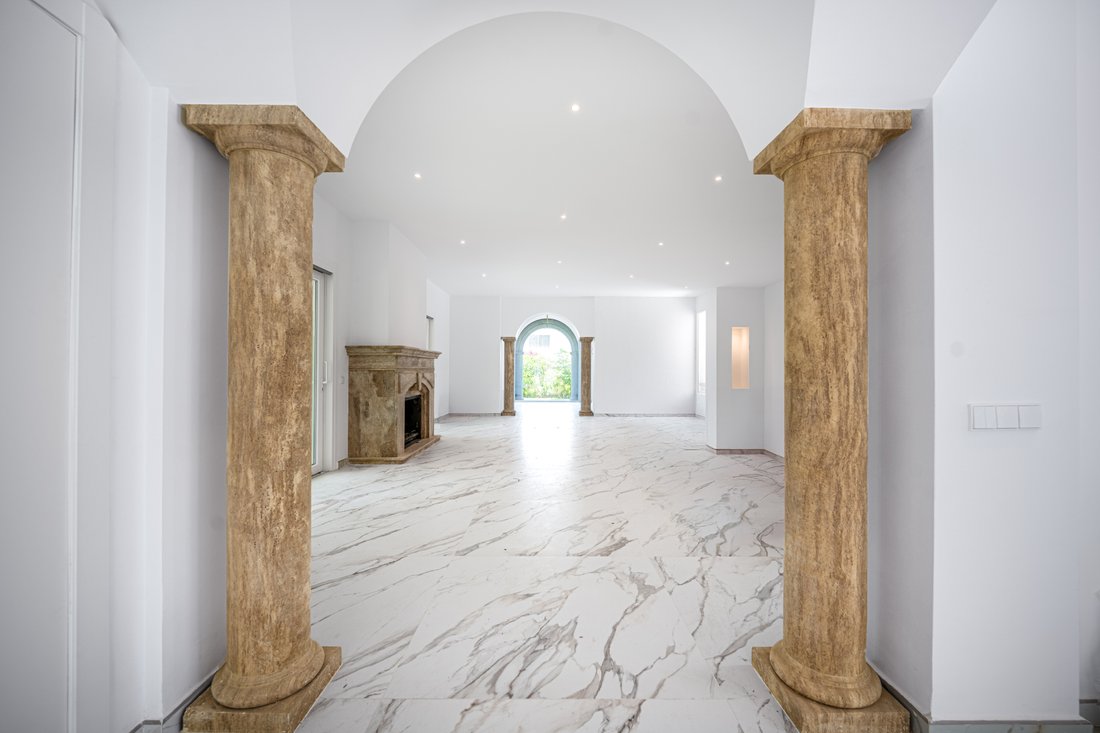 Villa in Marbella, Andalusia, Spain 2 - 15879897