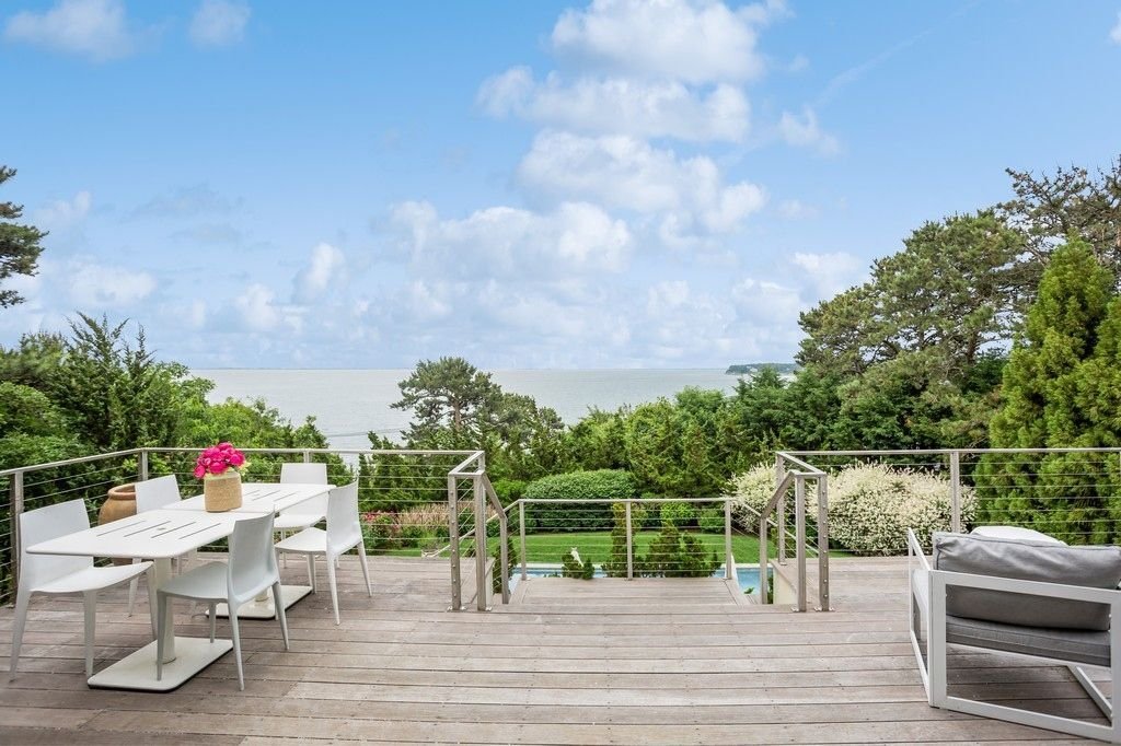 Hampton Bays, New York, United States 2 - 15878923