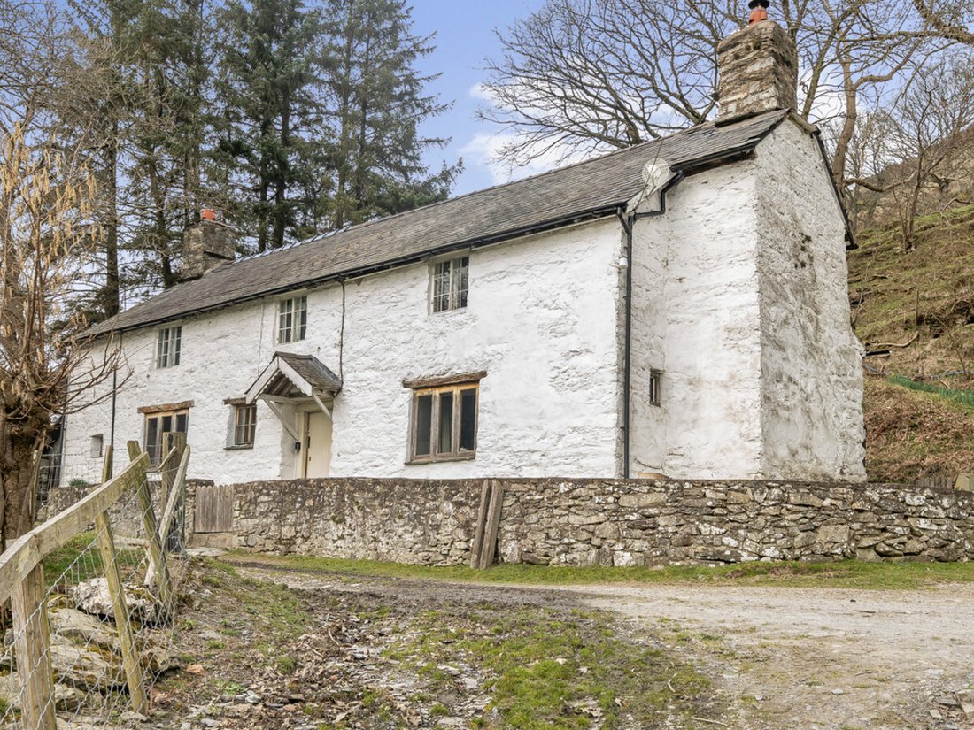 House in Hirnant, Pen-y-Bont-Fawr, Wales 1 - 15877312