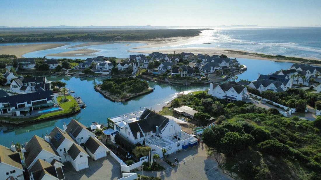 House in Saint Francis Bay, Eastern Cape, South Africa 3 - 14070185