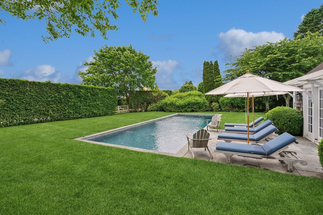 Wainscott, New York, United States 2 - 15878902