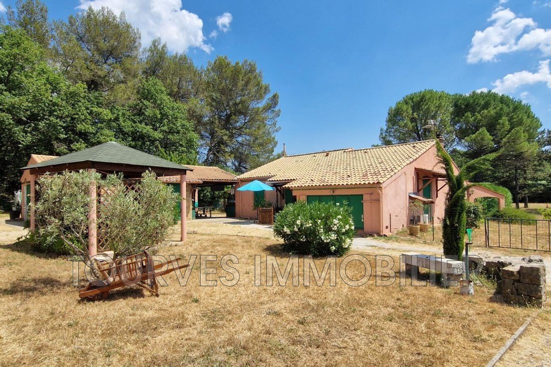 Villa in Tourves, Provence-Alpes-Côte d'Azur, France 4 - 15875779