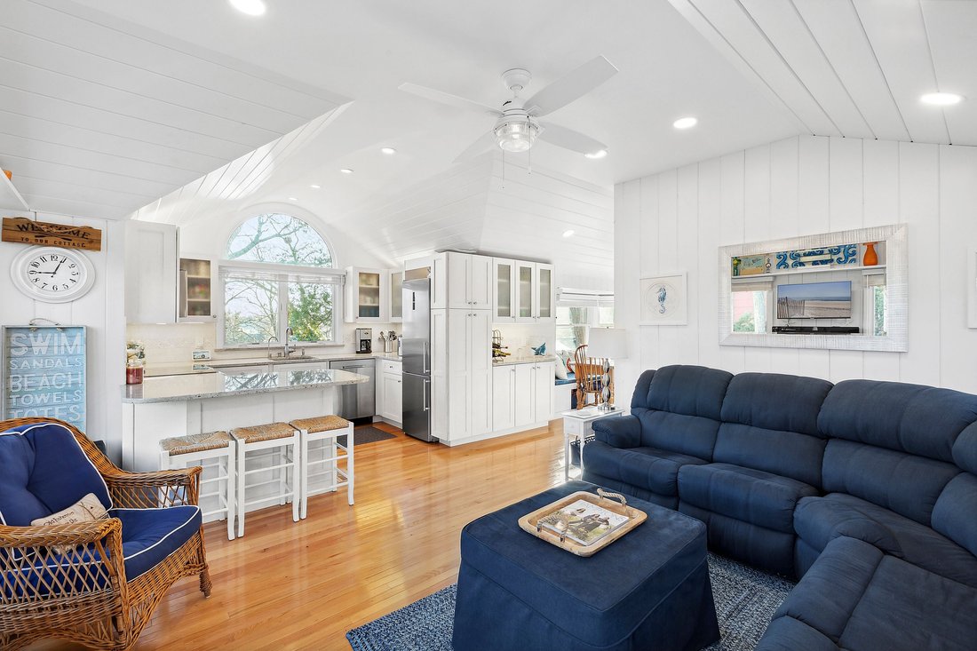 House in Hampton Bays, New York, United States 3 - 15877529