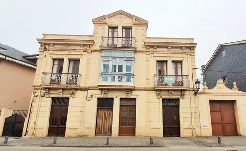 House in Tapia de Casariego, Asturias, Spain 1