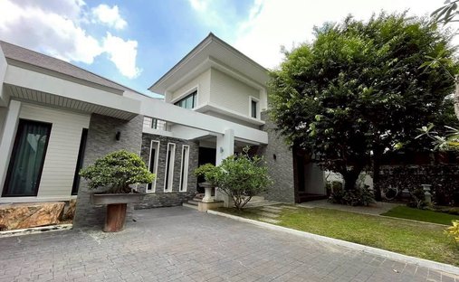 House in Bang Ramat, Krung Thep Maha Nakhon, Thailand 1