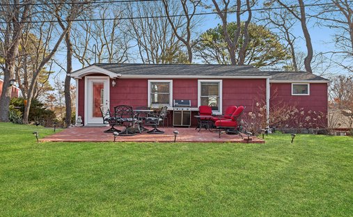 House in Hampton Bays, New York, United States 1