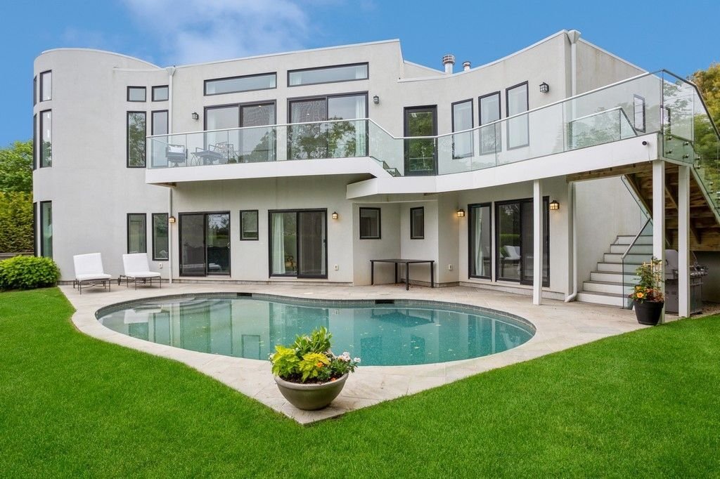 Amagansett, New York, United States 1 - 15879315