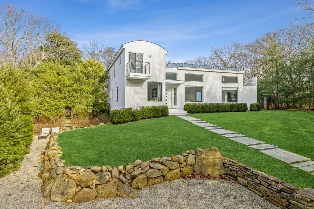 East Hampton, New York, United States 2 - 15879345