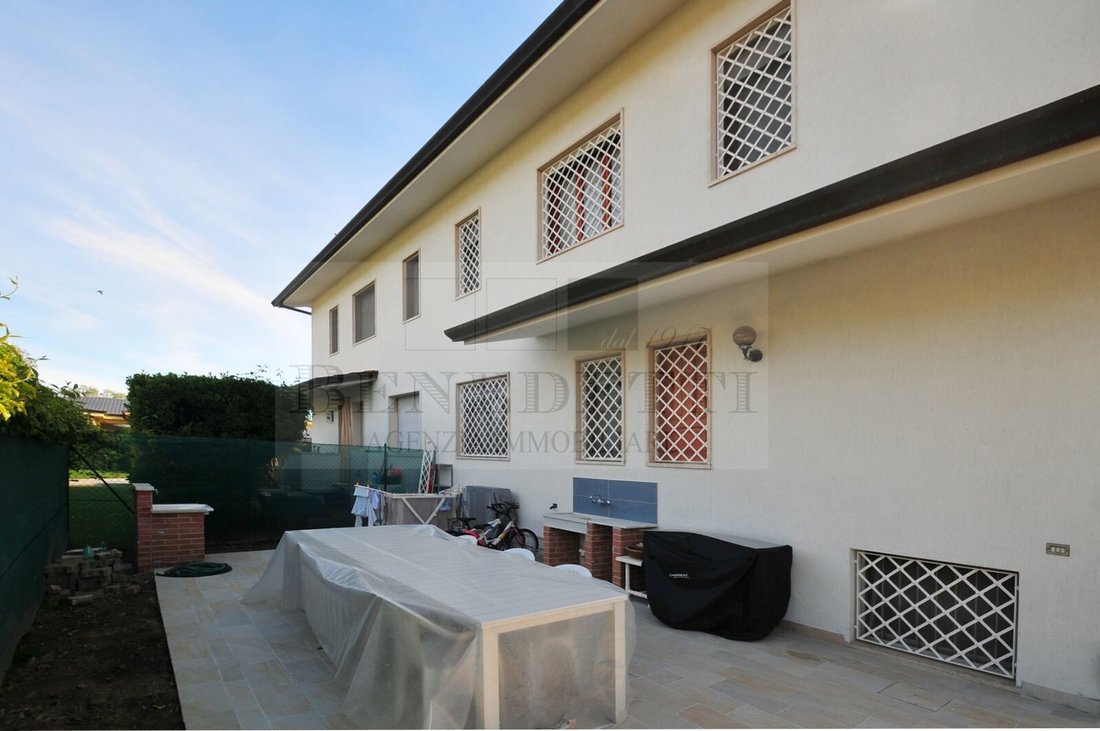 Villa in Camaiore, Tuscany, Italy 3 - 15876934