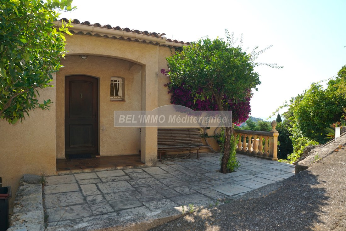 Villa in Sud, Cavalaire-sur-Mer, France 2 - 15877018