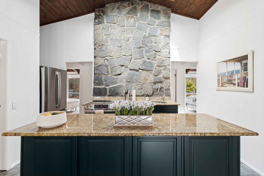 Sag Harbor, New York, United States 5 - 15878316