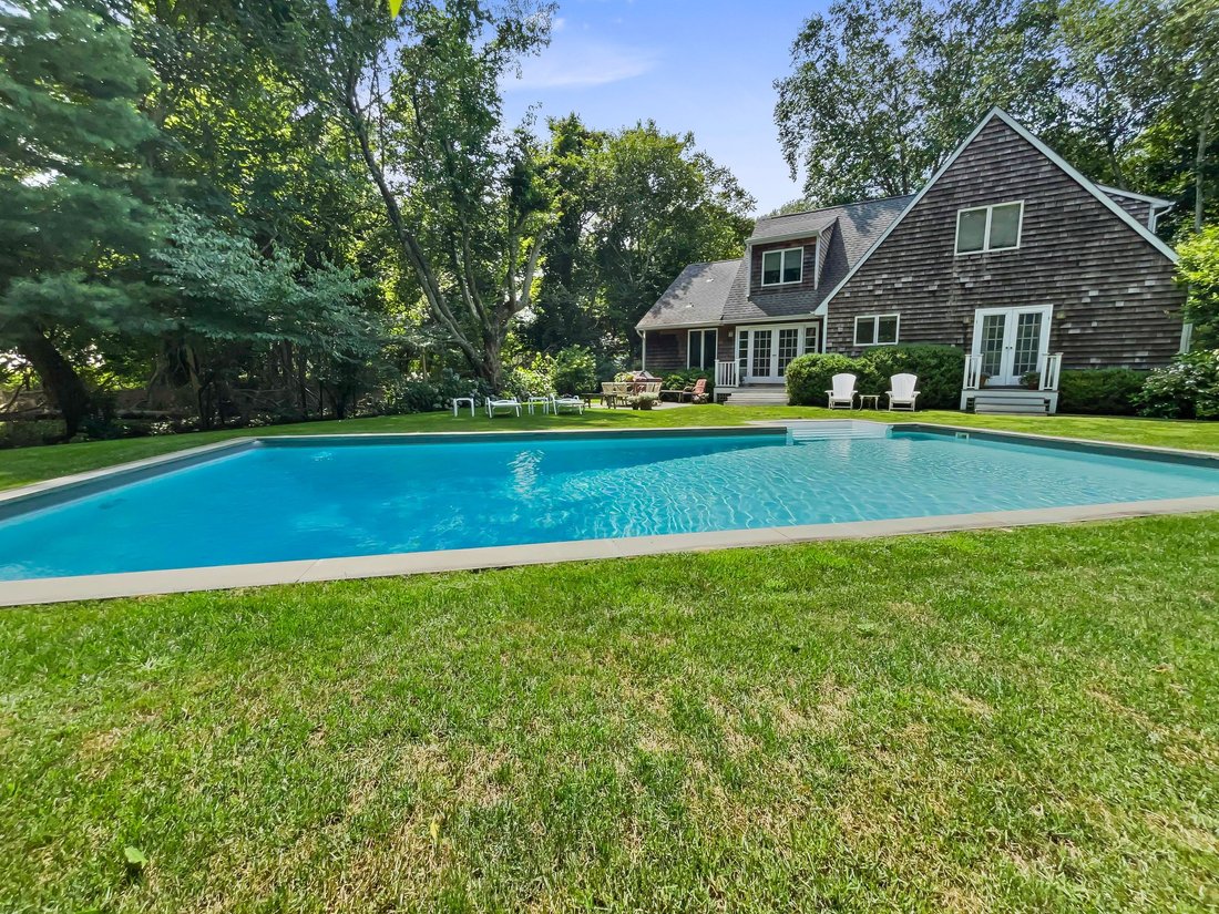 East Hampton, New York, United States 1 - 15878994