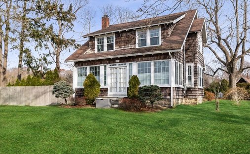 Hampton Bays, New York, United States 1