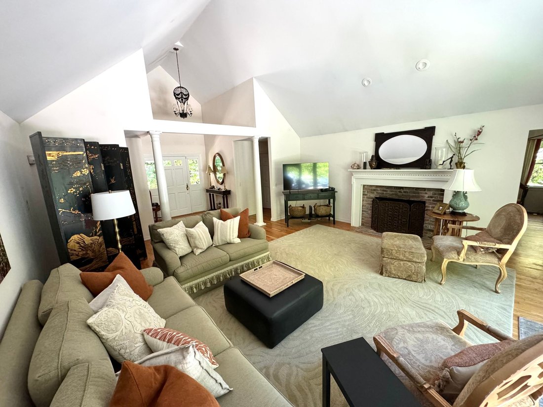 East Hampton, New York, United States 3 - 15878823