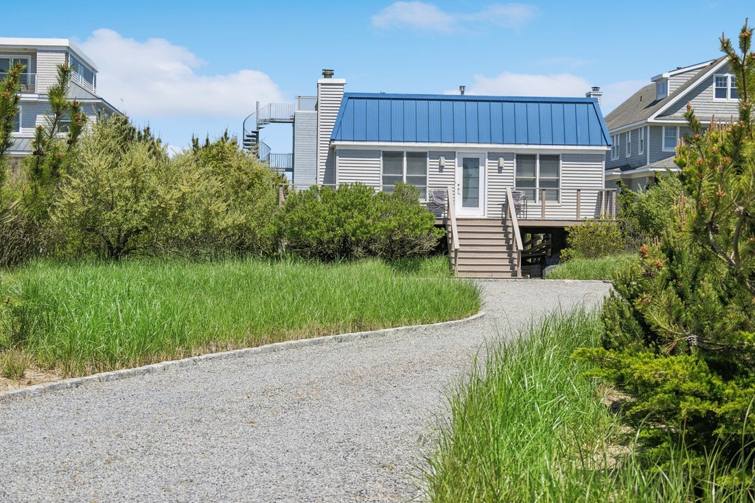 West Hampton Dunes, New York, United States 4 - 15878258