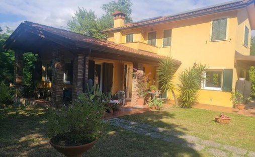 Villa in Palvotrisia - Hill of the Sun, Castelnuovo Magra, Liguria 1