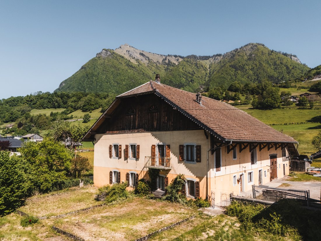House in Taninges, Auvergne-Rhône-Alpes, France 1 - 15881447