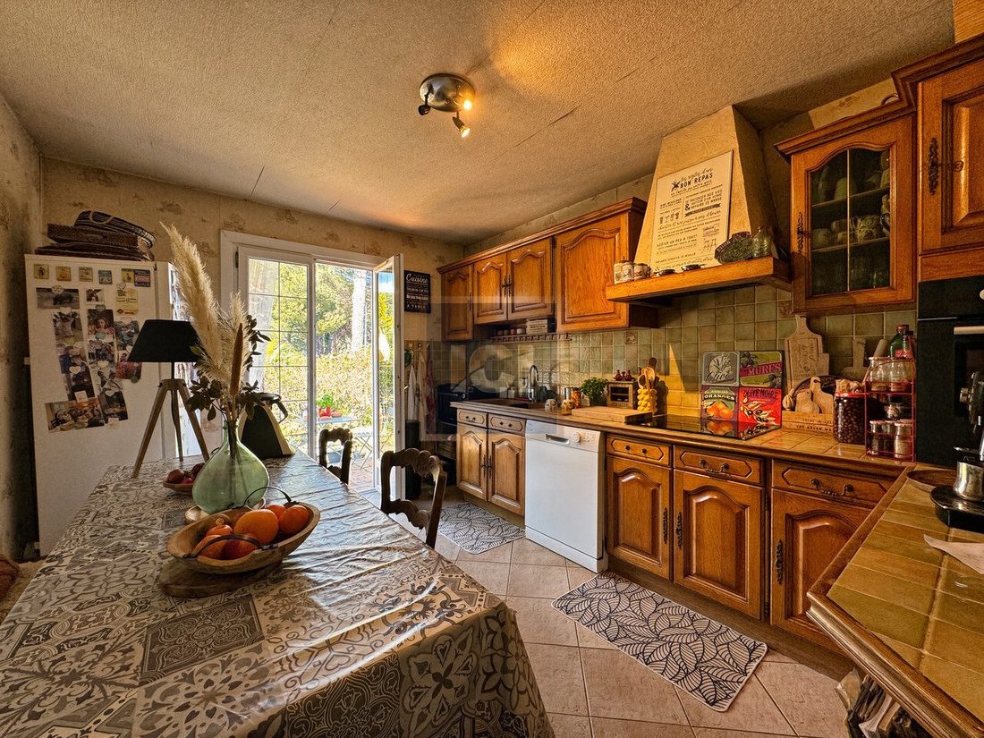 Villa in Ville-Les Saquedes-Le Bouillonnet, Sainte-Maxime, France 4 - 15704722