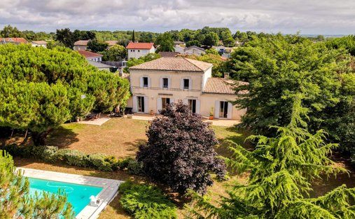 Villa à Carbon-Blanc, Nouvelle-Aquitaine, France 1