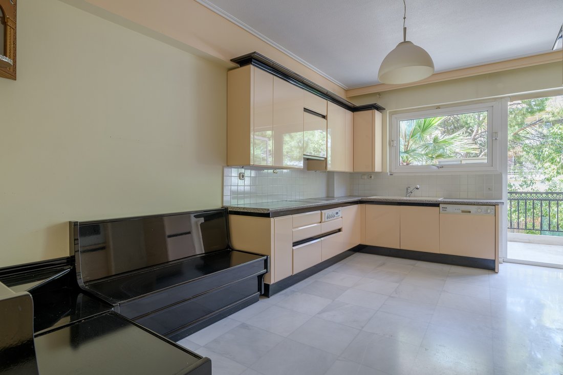 Apartment in Vouliagmeni, Attica, Greece 5 - 15881510