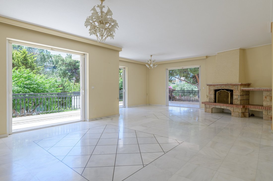 Apartment in Vouliagmeni, Attica, Greece 1 - 15881510