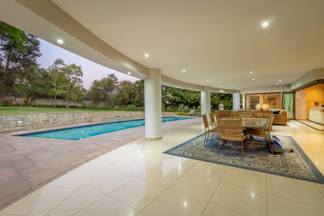 House in Benmore Gardens, Gauteng, South Africa 4 - 15881788