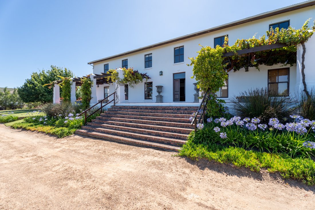 Farm Ranch in Brackenfell South, Cape Town, South Africa 3 - 15881784